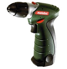 Аккумуляторный винтоверт Metabo  PowerMaxx Li Pro 2x2.2 Ач,биты,угл.н,патр,подc,кей (600078500)